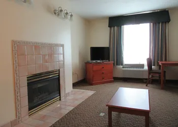 Comfort Inn & Suites El Centro I - 8 hotel thumbnail 3