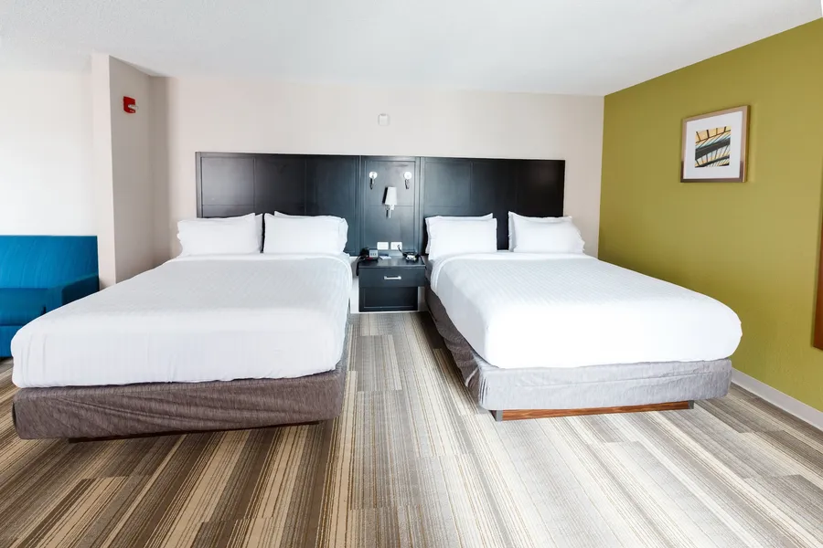 Holiday Inn Express & Suites Shelbyville by IHG hotel detail image 2