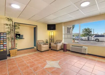 Econo Lodge Fort Knox hotel thumbnail 2