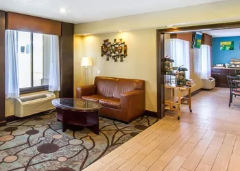 Quality Inn Murray University Area hotel thumbnail 2