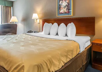 Quality Inn Lewisport hotel thumbnail 8