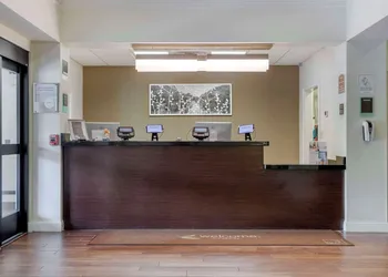 Sleep Inn & Suites Cave City hotel thumbnail 2