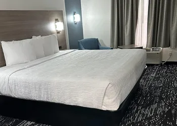 Baymont by Wyndham La Grange KY Southeast hotel thumbnail 6