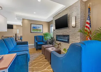 Comfort Inn Madison near Clifty Falls hotel thumbnail 4