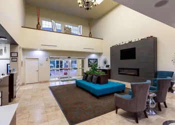 La Quinta Inn & Suites by Wyndham Houston New Caney hotel thumbnail 5