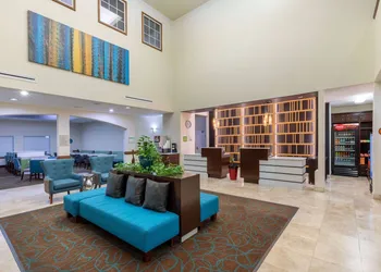 La Quinta Inn & Suites by Wyndham Houston New Caney hotel thumbnail 6