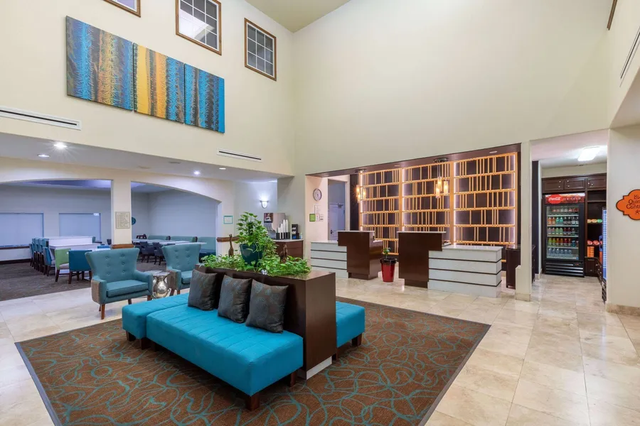 La Quinta Inn & Suites by Wyndham Houston New Caney hotel detail image 6