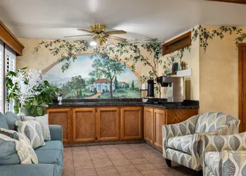 Red Lion Inn & Suites Lemoore hotel thumbnail 3