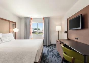 Fairfield Inn by Marriott Visalia Sequoia hotel thumbnail 8