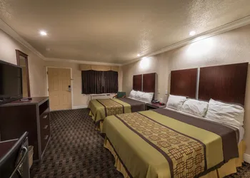 Edgewater Inn Reedley hotel thumbnail 3