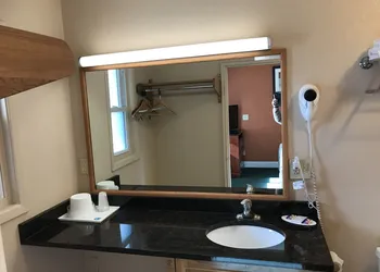 Travel Inn Horseheads hotel thumbnail 8
