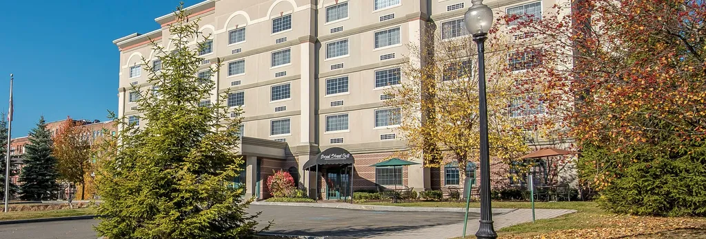 Hotel photo 1 of 18