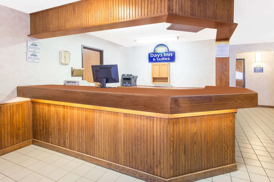 Days Inn & Suites by Wyndham Davenport East hotel detail image 2