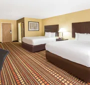 Days Inn & Suites by Wyndham Davenport East hotel detail image 5