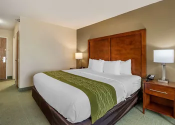 Comfort Inn Muscatine near Hwy 61 hotel thumbnail 5
