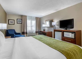 Comfort Inn Muscatine near Hwy 61 hotel thumbnail 7