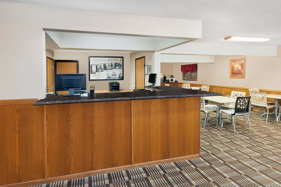 Super 8 by Wyndham Muscatine hotel detail image 2