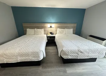 Travelodge by Wyndham Bracebridge hotel thumbnail 3