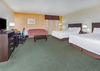 Travelodge by Wyndham Bracebridge hotel thumbnail 6