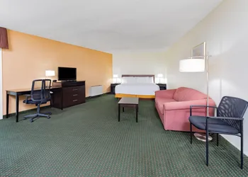 Travelodge by Wyndham Bracebridge hotel thumbnail 7