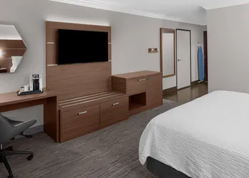 Holiday Inn Express Hotel & Suites Twentynine Palms by IHG hotel thumbnail 3