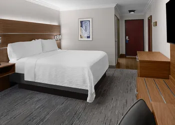 Holiday Inn Express Hotel & Suites Twentynine Palms by IHG hotel thumbnail 4