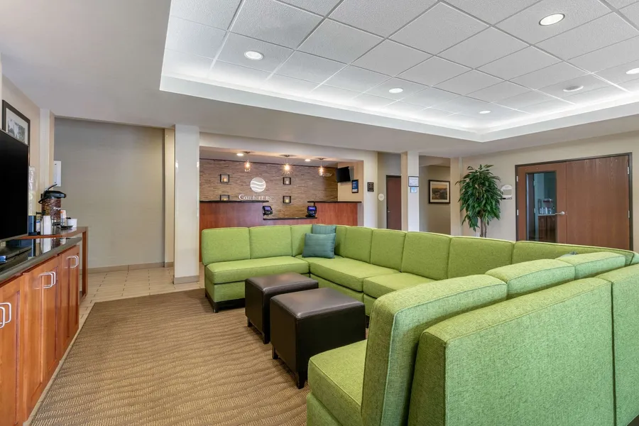 Comfort Inn & Suites Marion I-57 hotel detail image 2