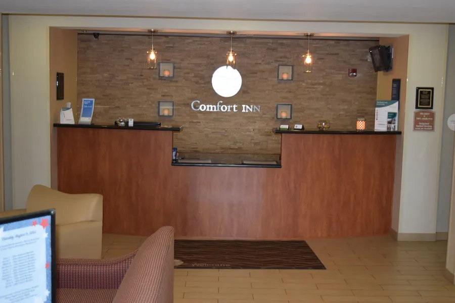 Comfort Inn & Suites Marion I-57 hotel detail image 6