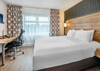 Quality Suites Drummondville hotel thumbnail 8