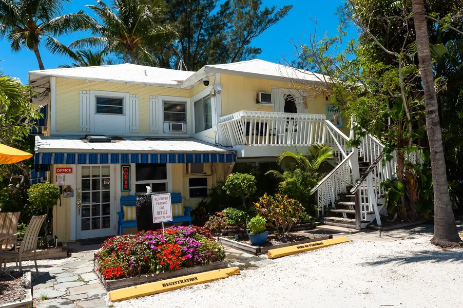 Cedar Cove Resort and Cottages hotel detail image 2