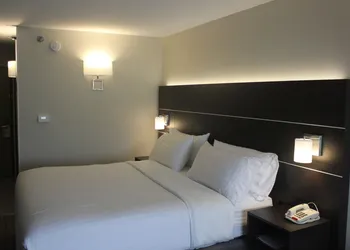 Holiday Inn Express Corydon by IHG hotel thumbnail 6