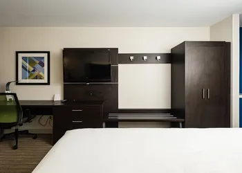Holiday Inn Express Corydon by IHG hotel thumbnail 7
