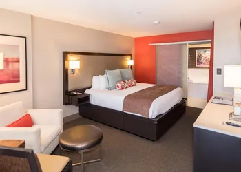 City Loft Hotel hotel thumbnail 8