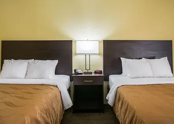 Quality Inn & Suites Greensburg I-74 hotel thumbnail 6