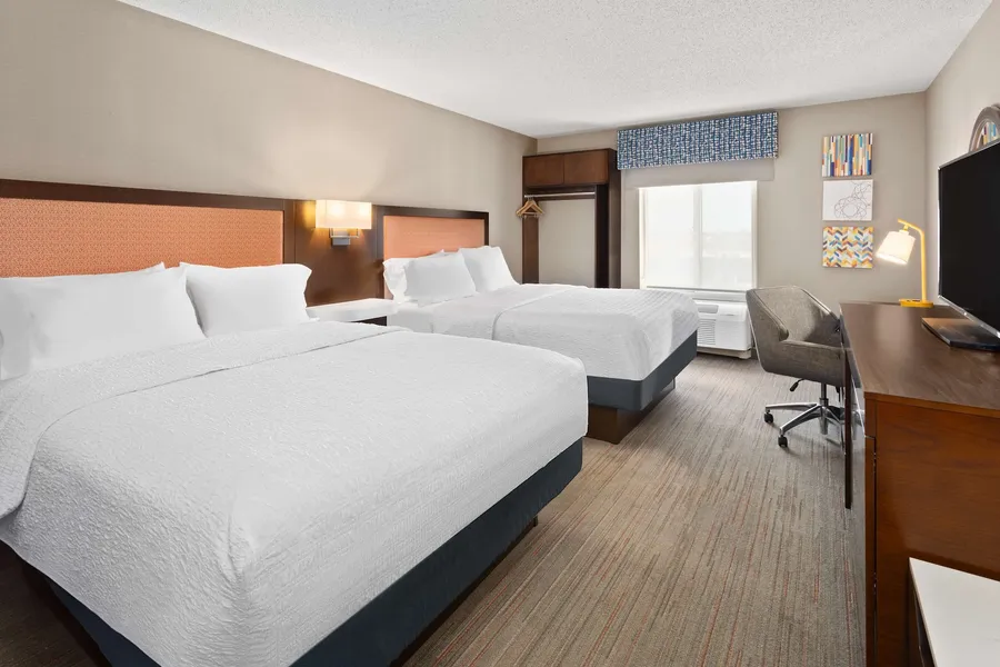 Hampton Inn & Suites Scottsburg hotel detail image 6