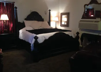 Echo Canyon Spa Resort (Adults Only) hotel thumbnail 2