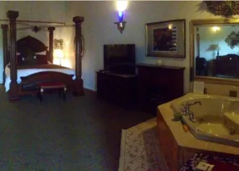 Echo Canyon Spa Resort (Adults Only) hotel thumbnail 3