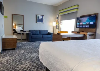 Hampton Inn & Suites Houston - Rosenberg hotel thumbnail 6