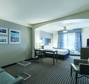 La Quinta Inn & Suites by Wyndham Conroe hotel detail image 3