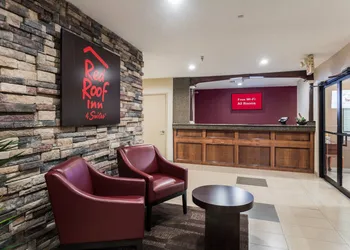 Red Roof Inn Conroe North - Willis hotel thumbnail 2