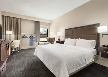 Hampton Inn Lawrence hotel thumbnail 8