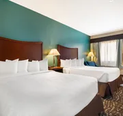SureStay Plus Hotel by Best Western Topeka Northwest hotel detail image 4
