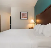 SureStay Plus Hotel by Best Western Topeka Northwest hotel detail image 7