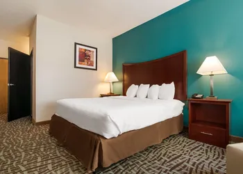 SureStay Plus Hotel by Best Western Topeka Northwest hotel thumbnail 8