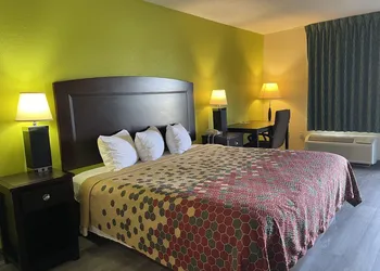 Econo Lodge Inn & Suites Sweetwater I-20 hotel thumbnail 4