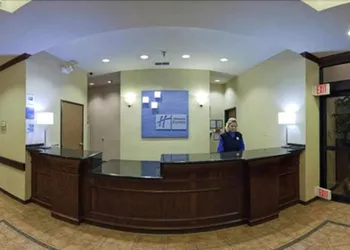 Holiday Inn Express & Suites by IHG hotel thumbnail 5
