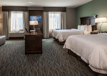 Hampton Inn & Suites Gulfport I-10 hotel thumbnail 8