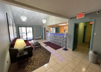 Super 8 by Wyndham Hancock MD hotel thumbnail 2