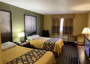 Super 8 by Wyndham Hancock MD hotel thumbnail 4
