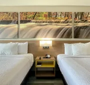 Days Inn by Wyndham Columbus IN hotel detail image 4